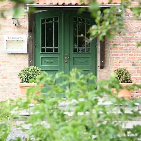 & Restaurant 