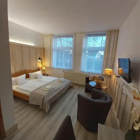& Restaurant 
