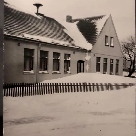 & Restaurant 