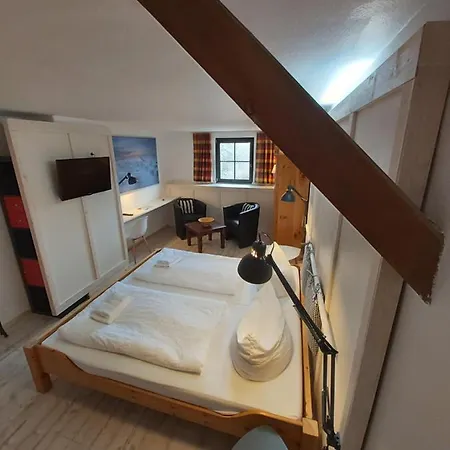Guest house & Restaurant 