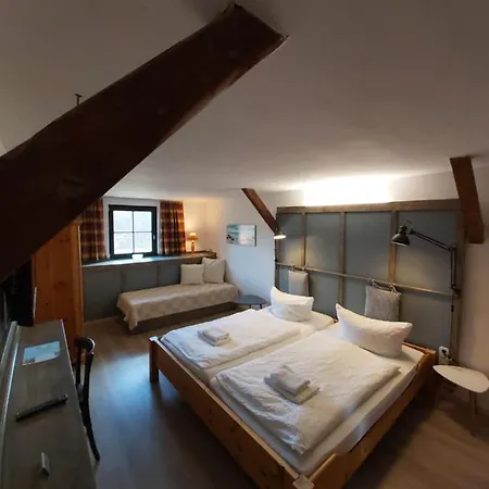 Guest house & Restaurant 
