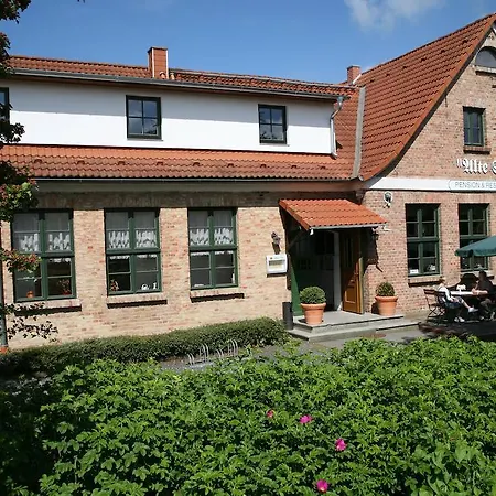 & Restaurant 